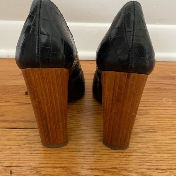 YSL Hunter Green Pumps - Picture 2 of 6